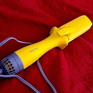 Drybar blow dry brush